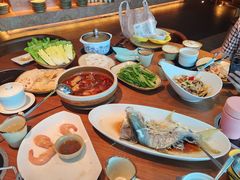 -石梅湾威斯汀度假酒店-品味餐厅·川湘菜·海鲜风味火锅·手工面食·万州烤鱼·口味牛蛙·小龙虾