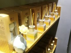-泰·菩提树下[泰式按摩x精油SPAx肩颈头疗](新景店)