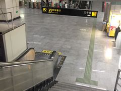 -漕溪路(地铁站)