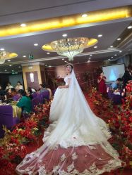 -雪莉美妆婚纱馆