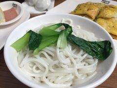 -在蒙自过桥米线
