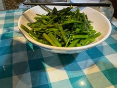 -昱龙大盆牛蛙馆(三兴街总店)
