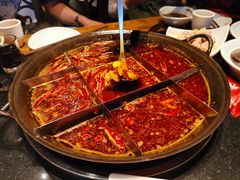 九宫格红锅-纸盐河码头火锅(十八梯店)