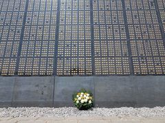 -唐山抗震纪念碑广场