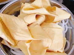 -黄利砖万峰林布依特色酸笋牛肉馆
