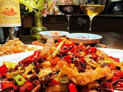 -肆海小川菜酒馆Wine Bistro (青年路店)
