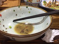 -裕新楼粉面馆·石磨手工粉(四方坪店)