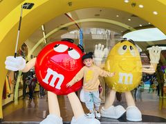 -m豆巧克力世界(上海世茂广场店)