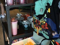 -星巴克臻选(莘庄仲盛店)