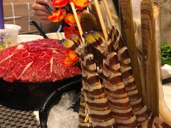 -鲜入围煮花胶鸡海鲜火锅