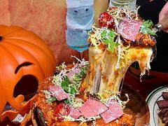 -Dragon Pizza•圆脸龙披萨·牛排餐厅
