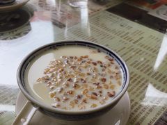 核桃双皮奶-周大娘牛乳(旧寨古村总店)