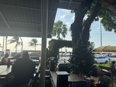 -Green Tree Rest. & Pub