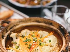 -何妹湿辣牛肉·粤式烧烤砂煲(桂雅路店)