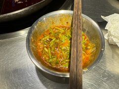 -鹿鸣山草本茶香火锅(园西路店)