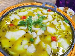 -有红鸡毛店·巴蜀民间菜(碧海南路店)