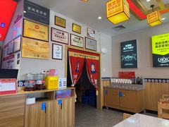 -阿婆情腊排骨火锅(金虹路店)