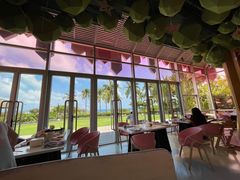 靠窗位-水桶王国主题餐厅·聚会·生日派对·亲子活动·家庭套餐(亚龙湾希尔顿店)