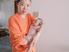 -爱的果实月嫂育婴师(世纪东方店)