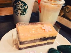 星巴克(仲盛店)-星巴克臻选(莘庄仲盛店)