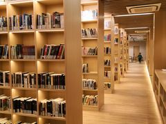 -漕河泾街道图书馆(漕河泾社区文化活动中心店)