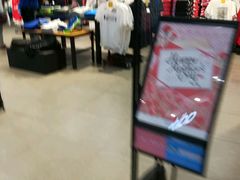 -PUMA品牌自营折扣店(武汉永旺梦乐城店)