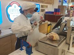 -昆明冠生园·蛋糕·面包(朗悦湾店)