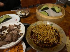 -老鼎万春卤菜(五代传承创始老店)