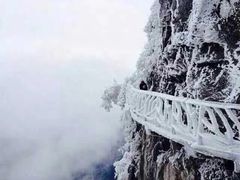 -玻璃桥景区石牛寨