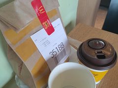 -麦当劳(展览路店)