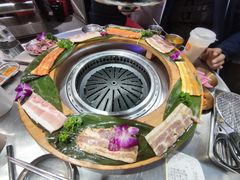 烤肉呼啦圈-玄希浪漫厨房·韩料烤肉(湖滨银泰in77店)