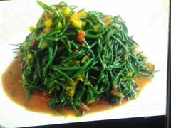 -穆豪麦蒸碗羊羔肉