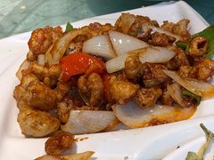 焦溜肥肠-华盛园卷子王农家菜水库鱼