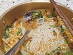 -雙冲柳州螺蛳粉&酸嘢&桂林米粉(簋街店)