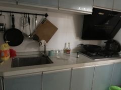 -笨猪青年旅舍(西乡地铁站店)