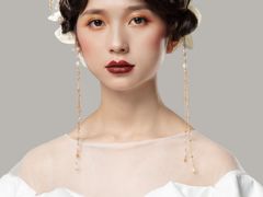 -粤港芭莎美容美发化妆学校