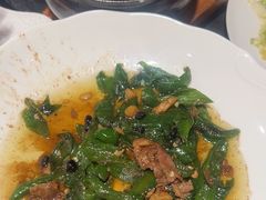 辣椒炒土猪肉-湘满甲·黄焖甲鱼创始者·湘菜·鲁菜(潘家园店)