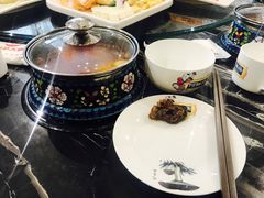 -何鲜菇火锅(大营盘店)