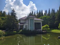 -上海怡沁园度假酒店