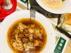 牛肉出前一丁-翠华餐厅(铜锣湾糖街店)