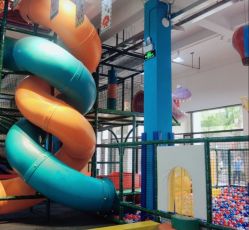 -动力星球家庭亲子游乐中心