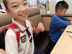 -米娜凯威少儿礼仪艺术教育(南海新凯广场店)