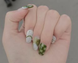 -纤纤玉手美甲美睫美容