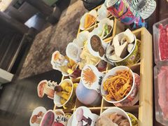 -菌自由丨野生菌火锅特色庭院餐厅(丽江古城店)