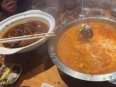 -野山舂·贵州现舂酸汤牛肉(鸿通城店)