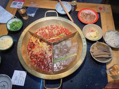 -叁口煮市井老火锅(春熙路店)