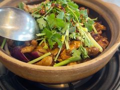 -胡须佬鸡煲四季火锅店(石厦西村直营店)