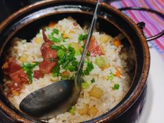 -香巴拉云南餐厅(华莱坞店)