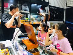 -志强陨石馆(双季花艺店)