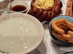 豆汁焦圈-局气烤鸭·北京菜(德云社店)